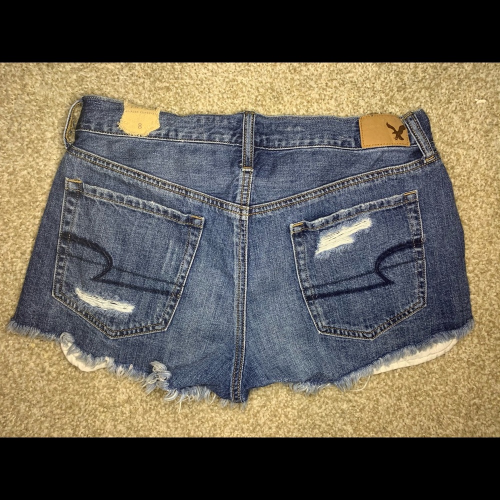Shorts - Picture 2 of 4